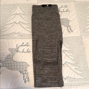 Xersion Polyester Blend Leggings-Large -NWT